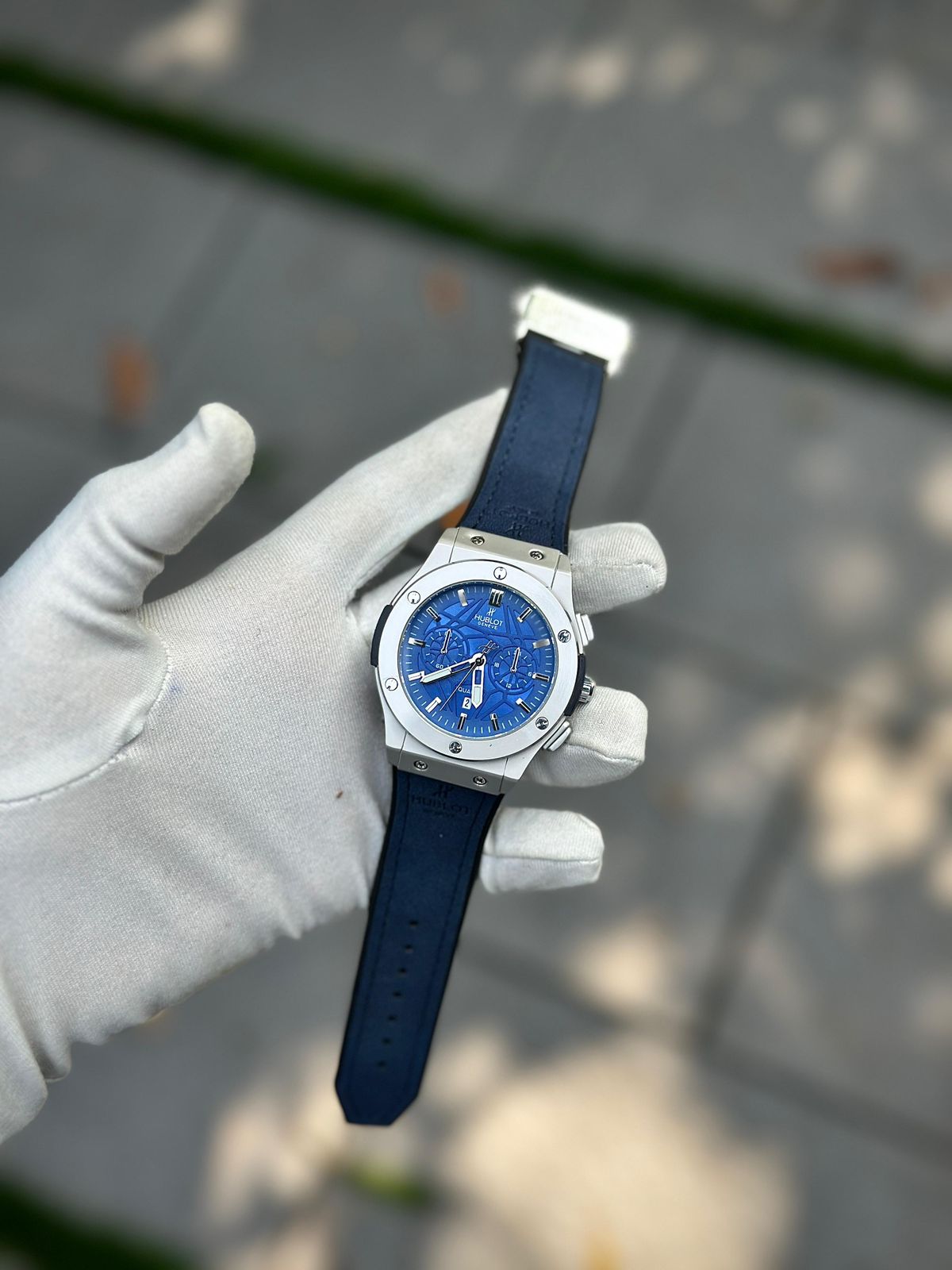 Hublot Green Chronograph Watch with Leather Strap – Luxury Sport Edition